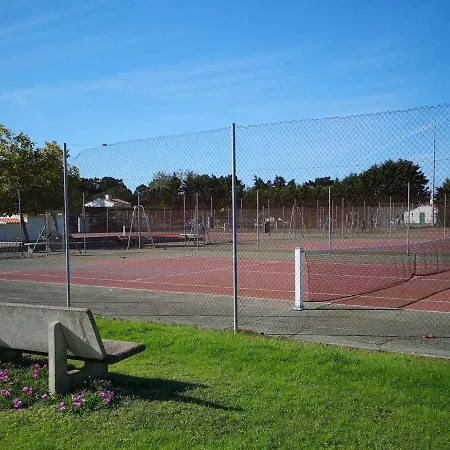 Maison Cosy Proche Avec Piscine Chauffee, Courts De Tennis Et Patio - - Fr-1-224a-65 בית נופש Brétignolles-sur-Mer